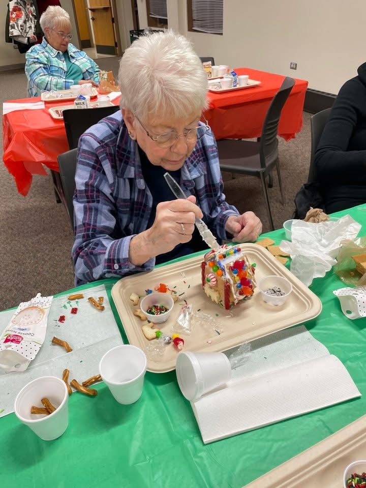 6 - Gingerbread House
