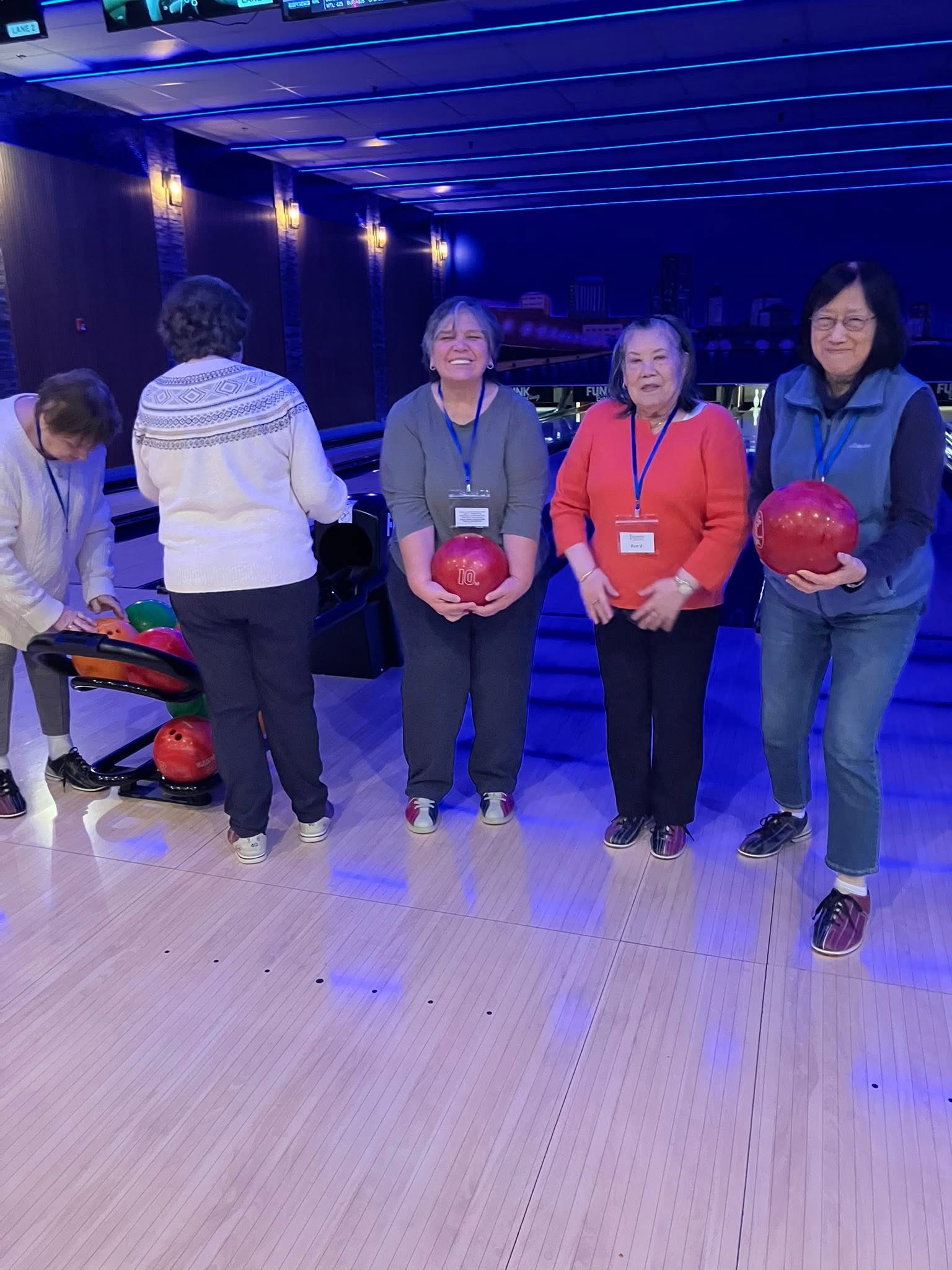4 - Bowling