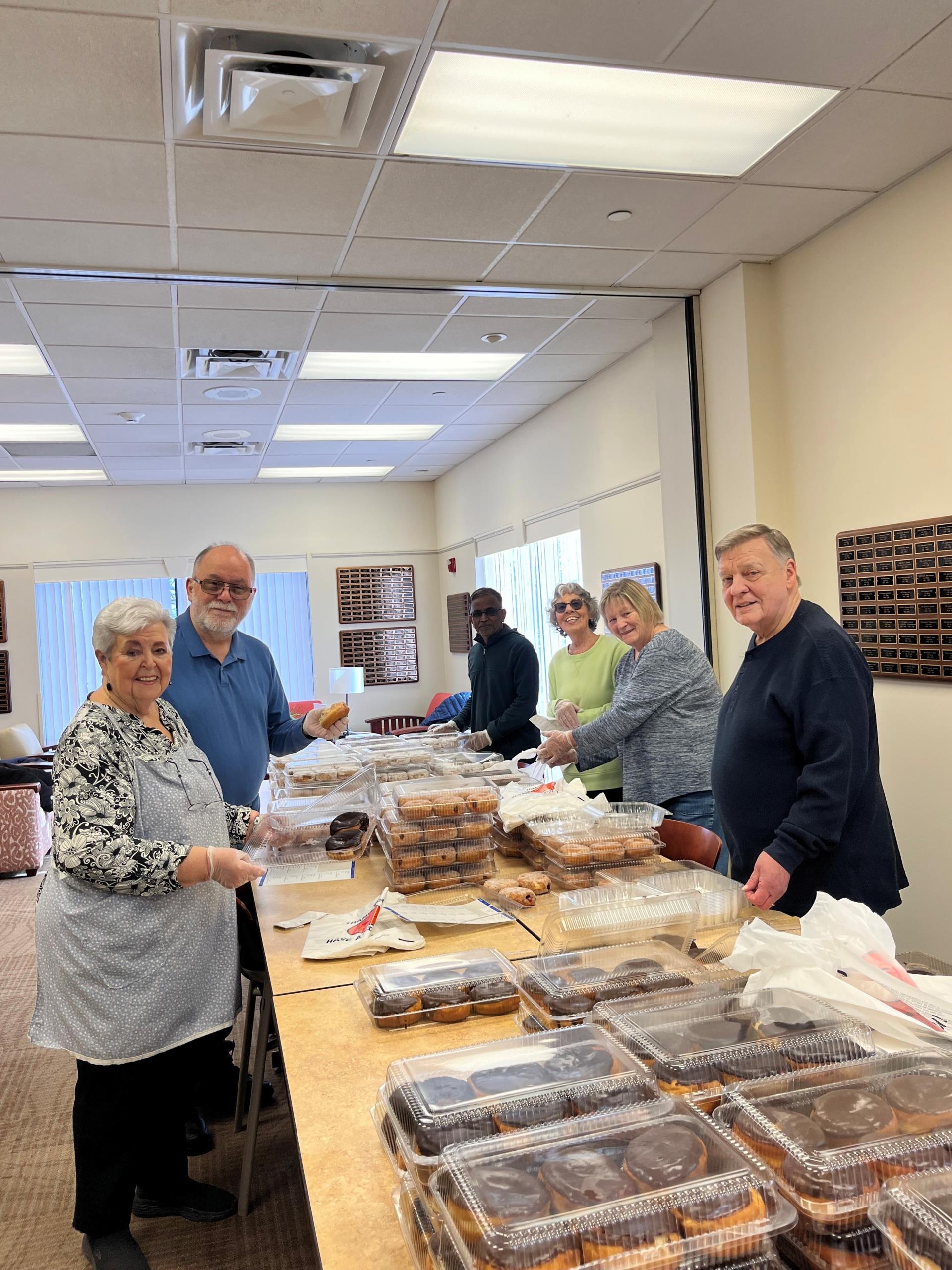 Senior Committee Paczki Day 2