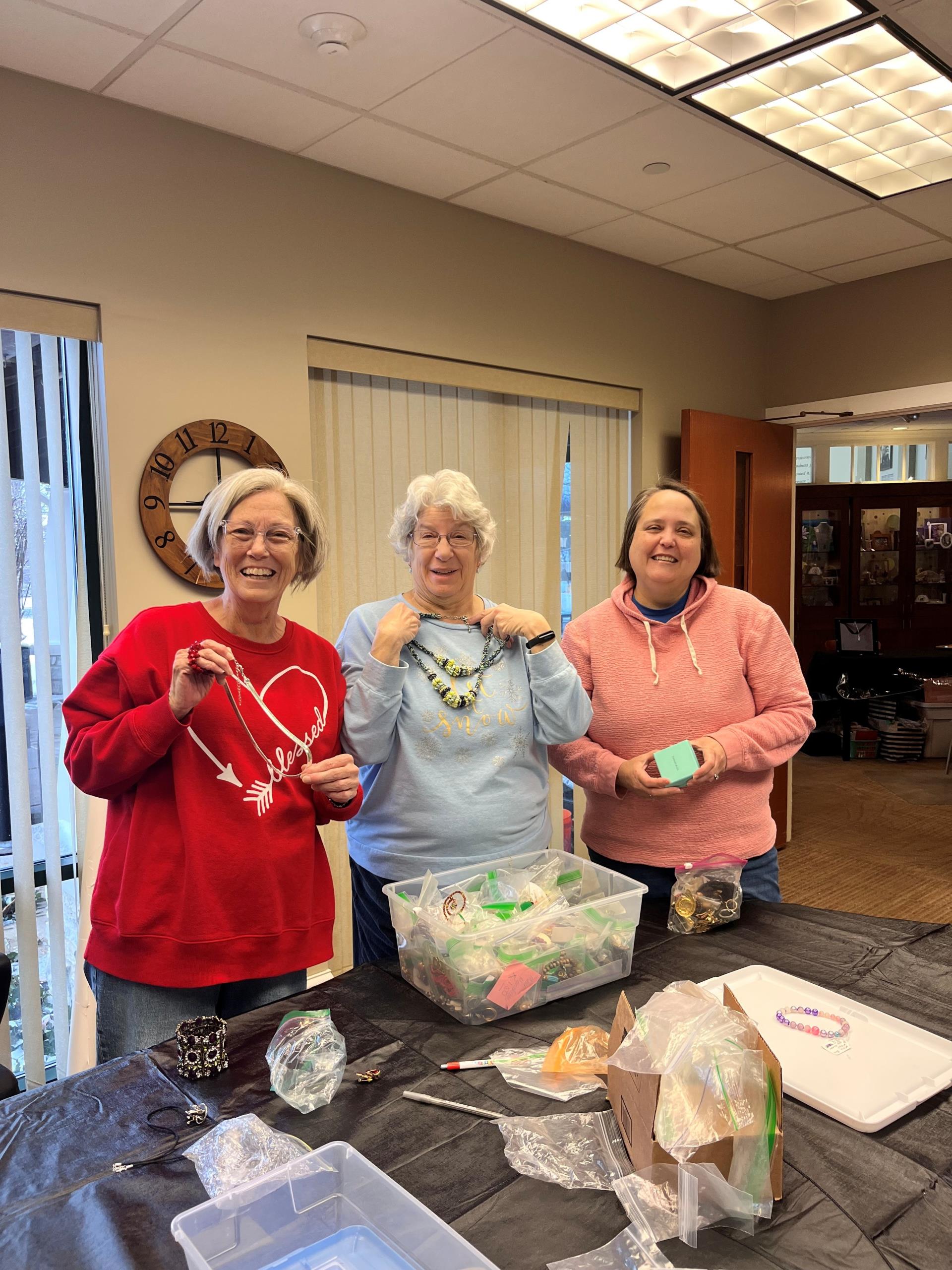Gift Shoppe- Rayann, Eileen, Lynn